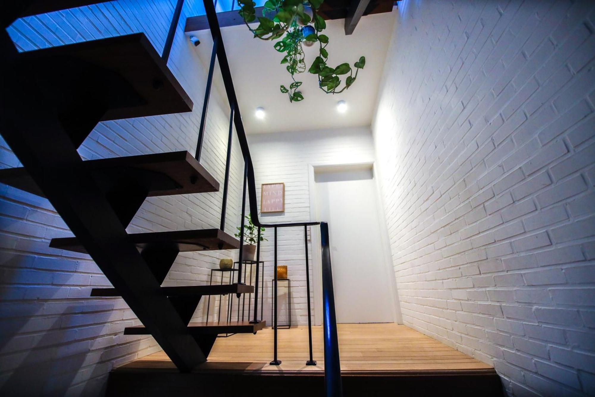 Prive Kamer: Cozy Retreat Near With Shared Amenities Homestay